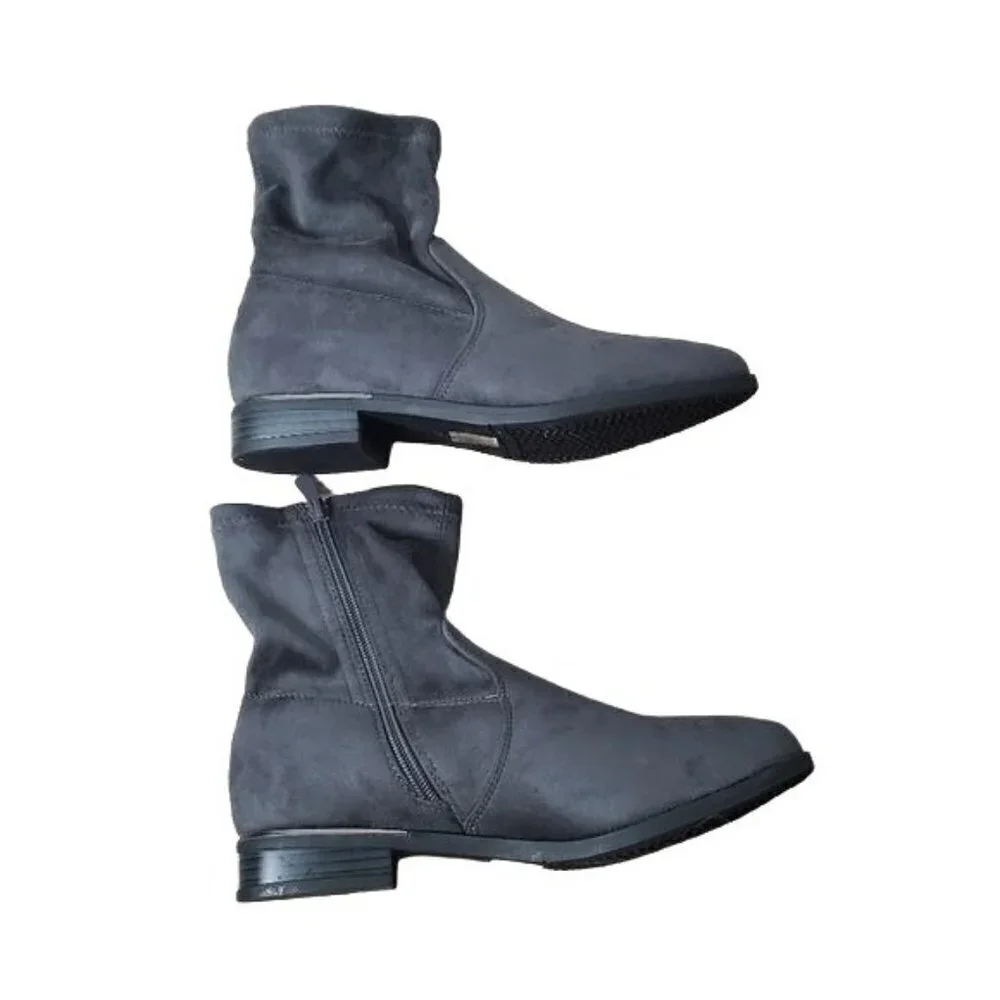 Dream pairs faux suede zip ankle bootie new women' size 7.5